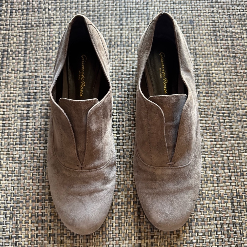 GIANVITO ROSSI Taupe Brown Suede slip on flats shoes size 8